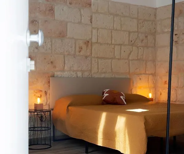 Konukevi Apulian House 4*